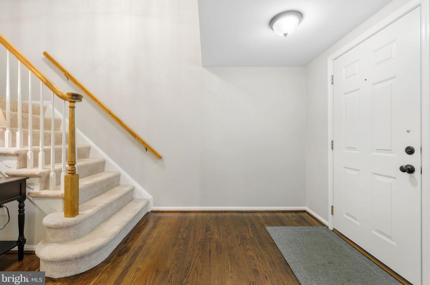 21825 Formosa Sq, Dulles VA  20164-7036 exterior