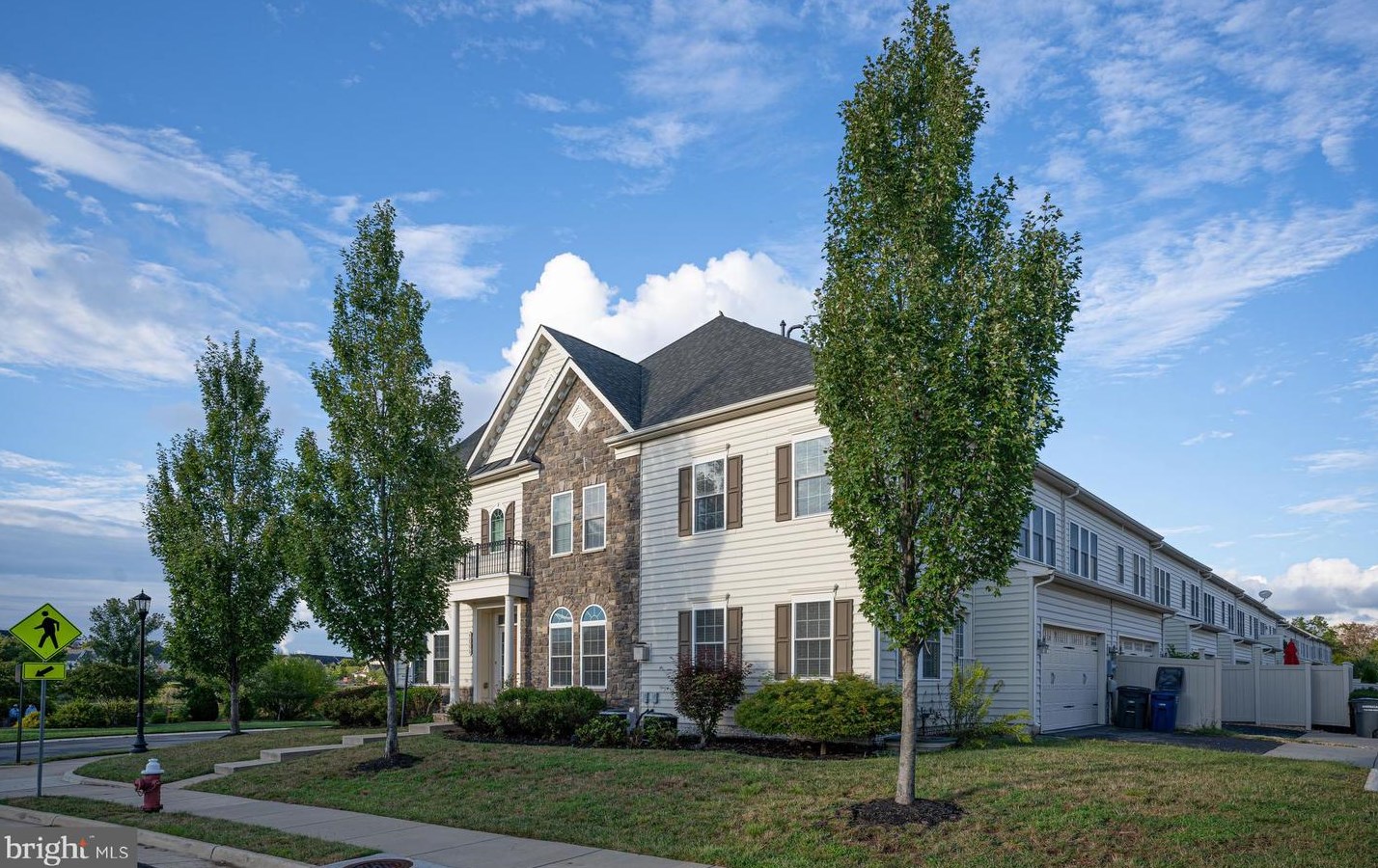 42556 Pine Forest Dr, Fairfax, VA 20152