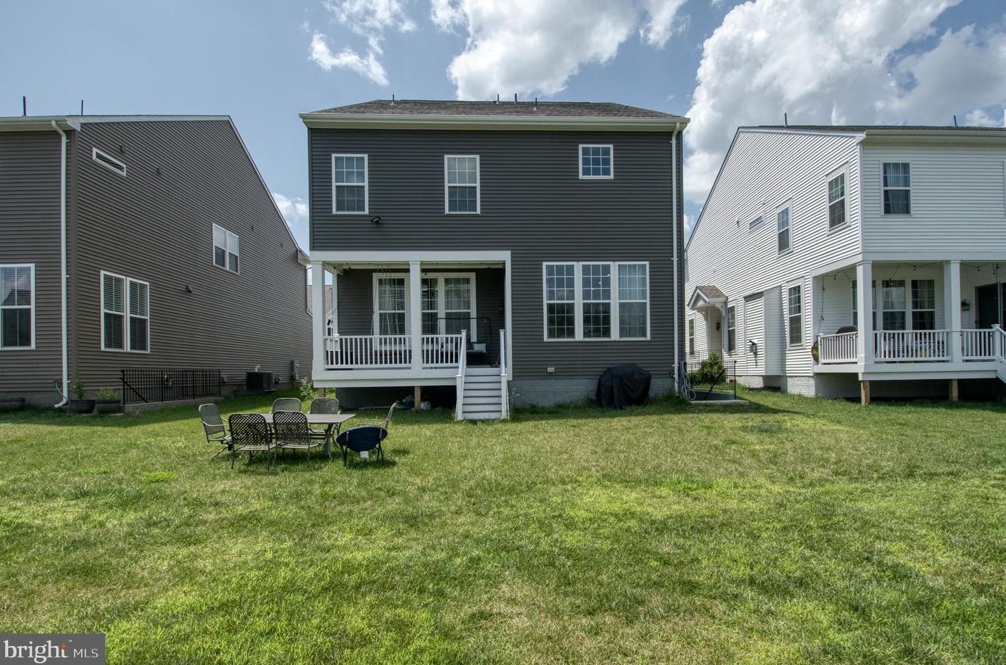25612 Harvest Hills Dr, Fairfax, VA 20152