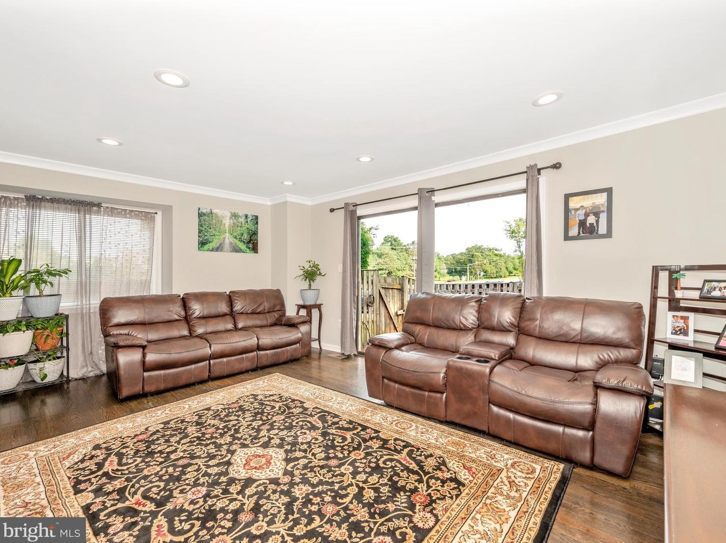 806 Brethour Ct, Dulles VA  20164-1438 exterior