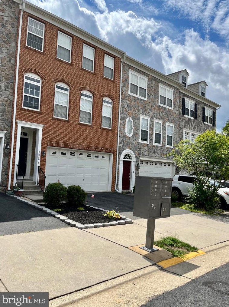 20894 Houseman Ter, Ashburn, VA 20148-4329