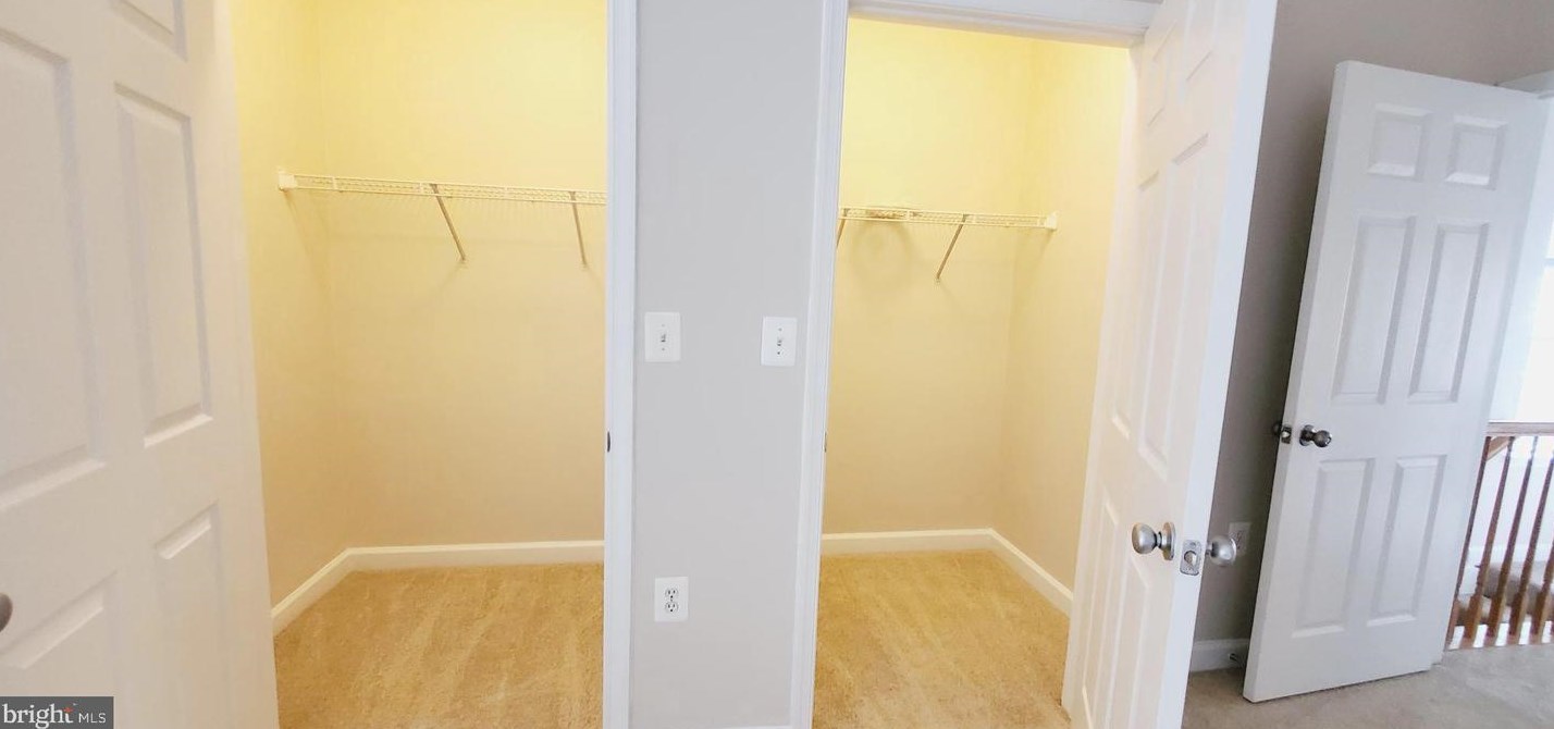 42529 Hollyhock Ter, Ashburn VA 20148-4839 exterior