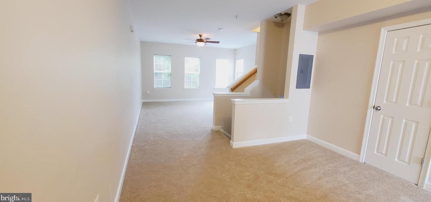 42529 Hollyhock Ter, Ashburn VA 20148-4839 exterior