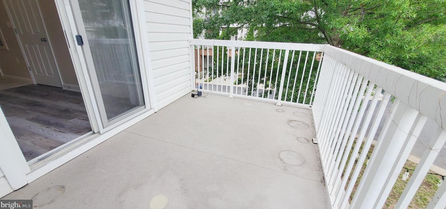 42529 Hollyhock Ter, Ashburn VA 20148-4839 exterior