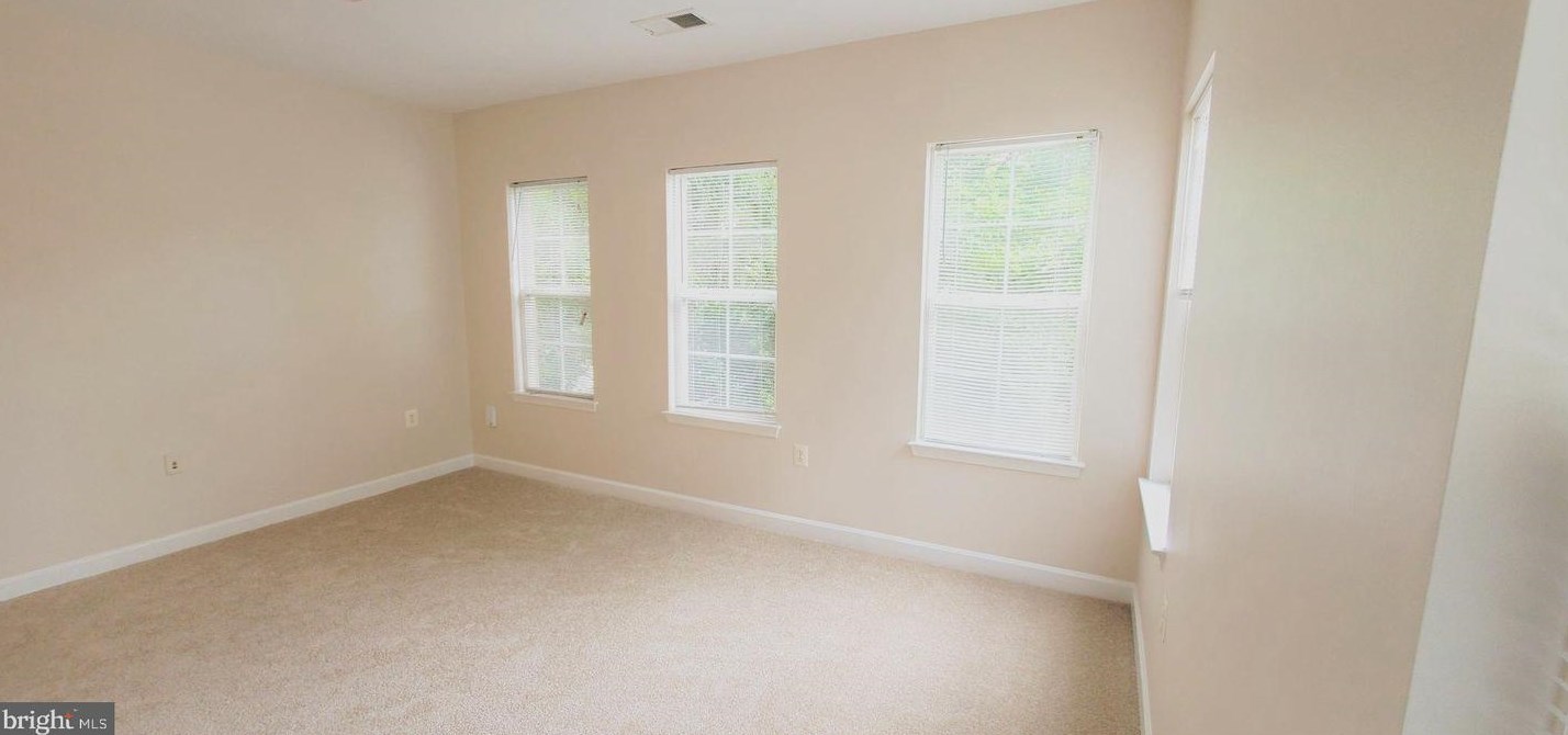 42529 Hollyhock Ter, Ashburn VA 20148-4839 exterior