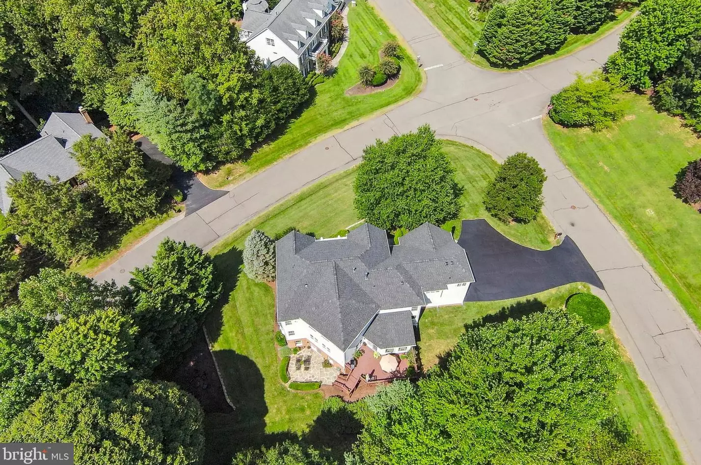 11317 Stonehouse Pl, Dulles VA  20165-5122 exterior