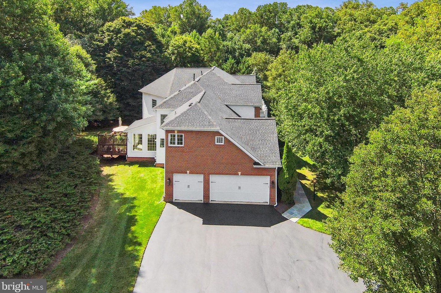 11317 Stonehouse Pl, Dulles VA  20165-5122 exterior