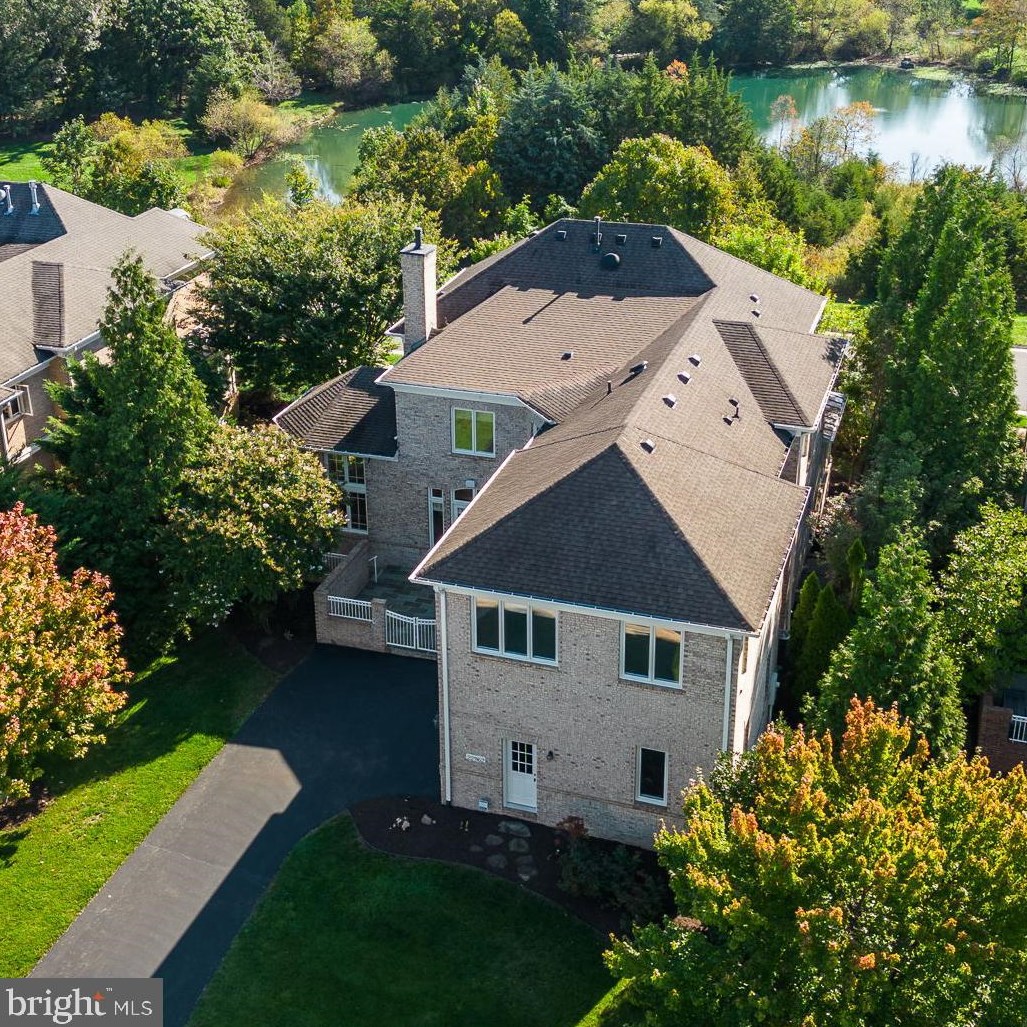 22962 Lois Ln, Ashburn, VA 20148-5651