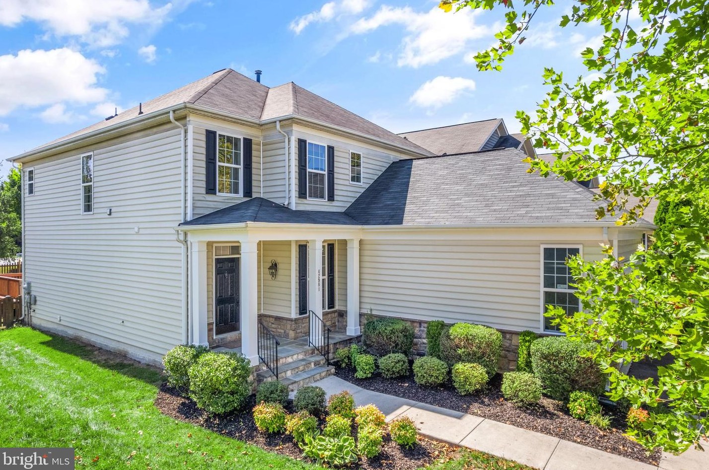 42981 Thornblade Cir, Ashburn, VA 20148