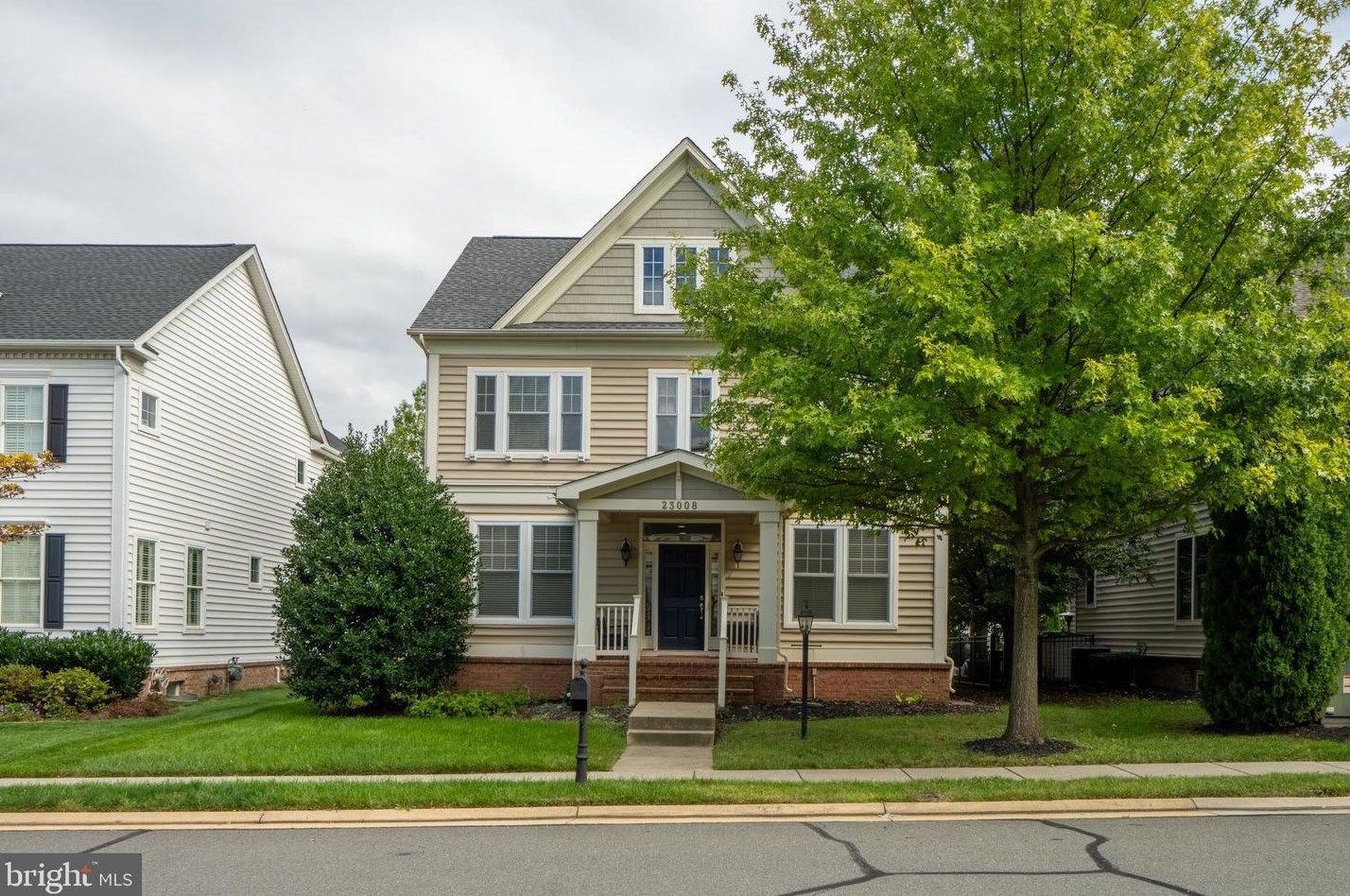 23008 White Ibis Dr, Ashburn, VA 20148-5662