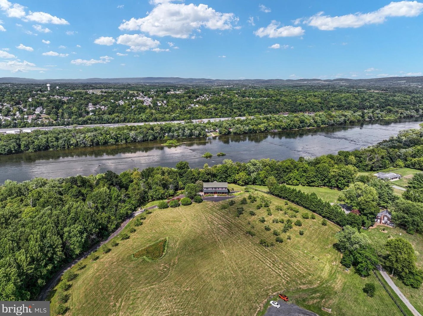 11407 Olde Stone Ln, Lovettsville, VA 20180