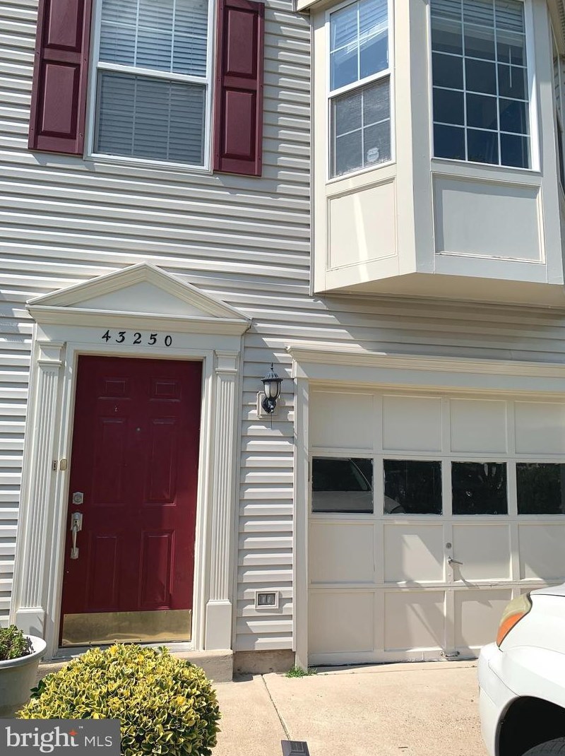 43250 Clearnight Terrace, Ashburn, VA 20147