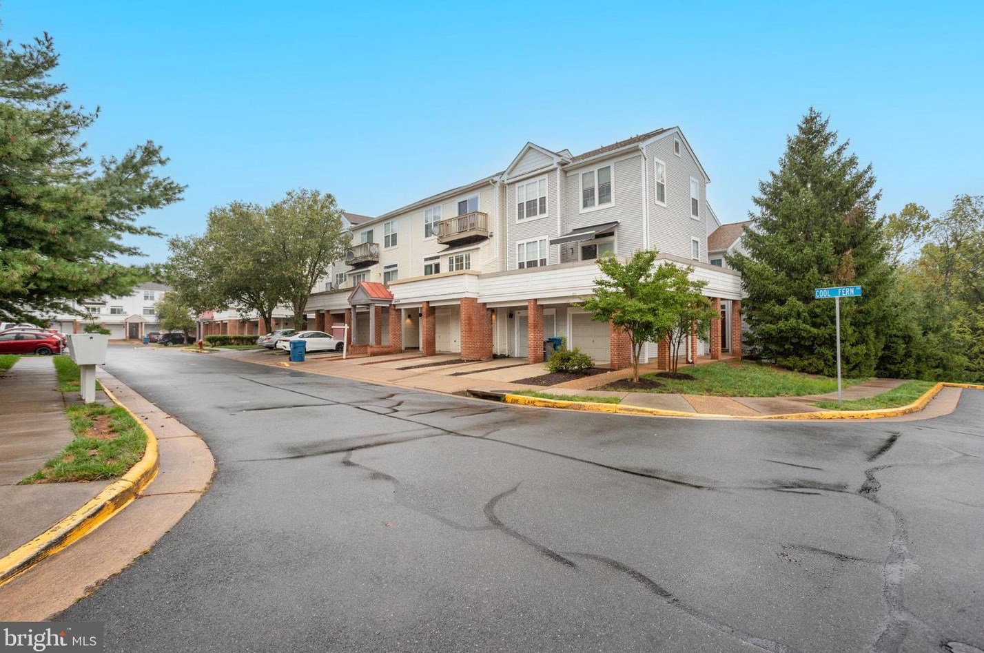 20454 Cool Fern Sq, Ashburn, VA 20147-3356