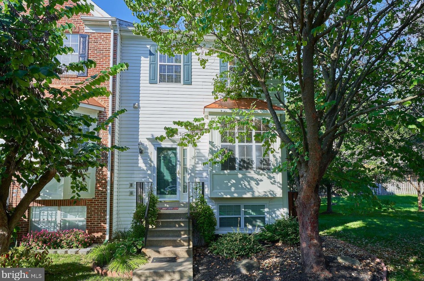 21822 Kings Crossing Ter, Ashburn, VA 20147-4518