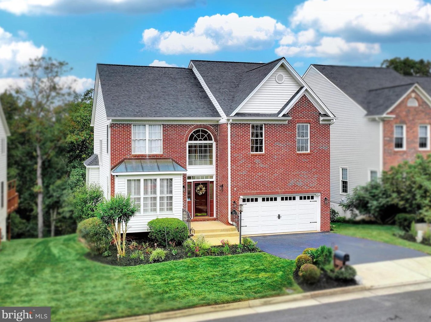 21127 Brookside Ln, Dulles, VA 20165-7643