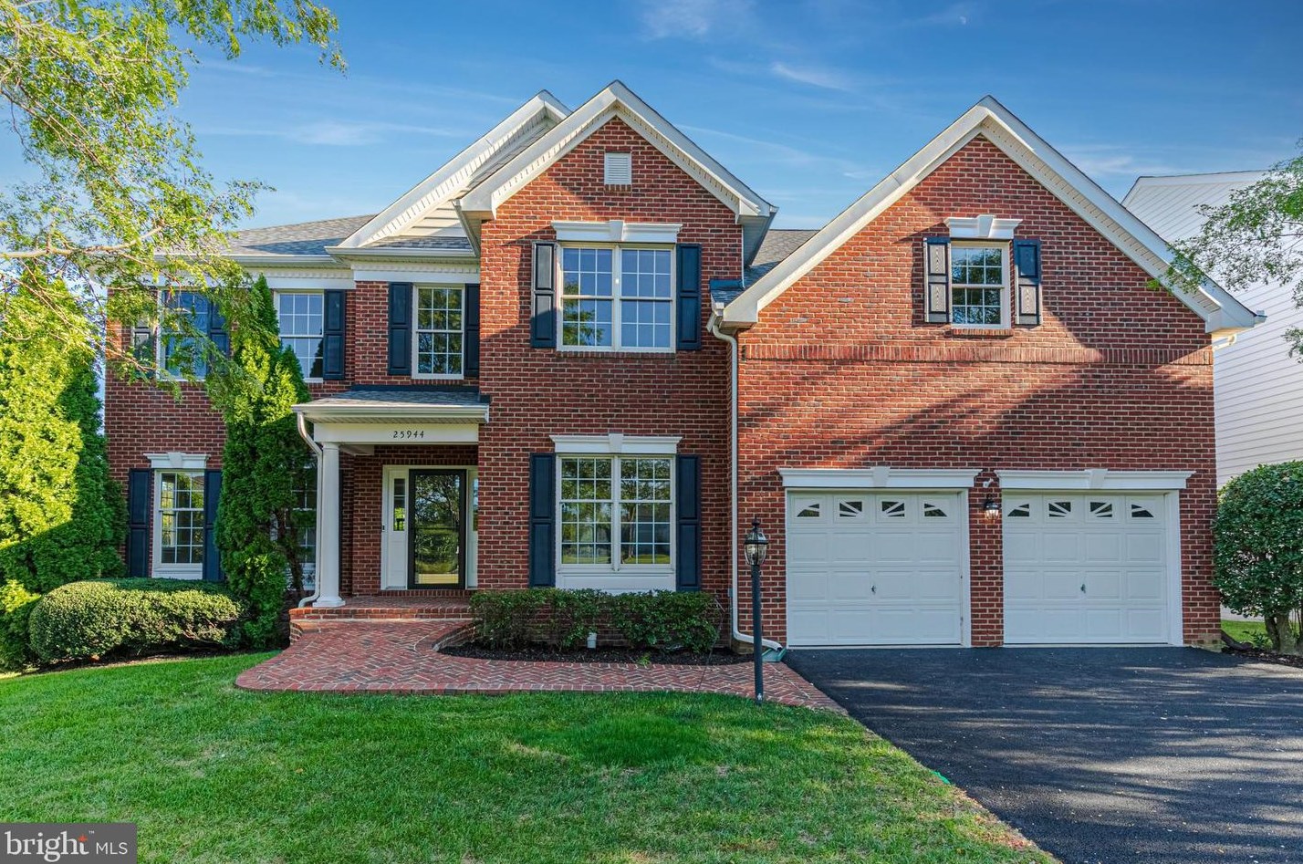 25944 Lilypad Ln, Fairfax, VA 20152-3438