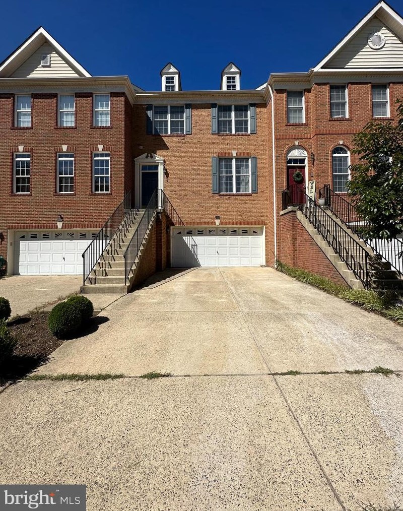 25861 Kirkwood Sq, Fairfax, VA 20152