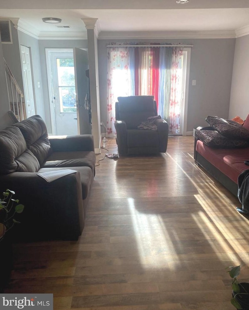 106 Hatenback Ct, Dulles, VA 20164-1415