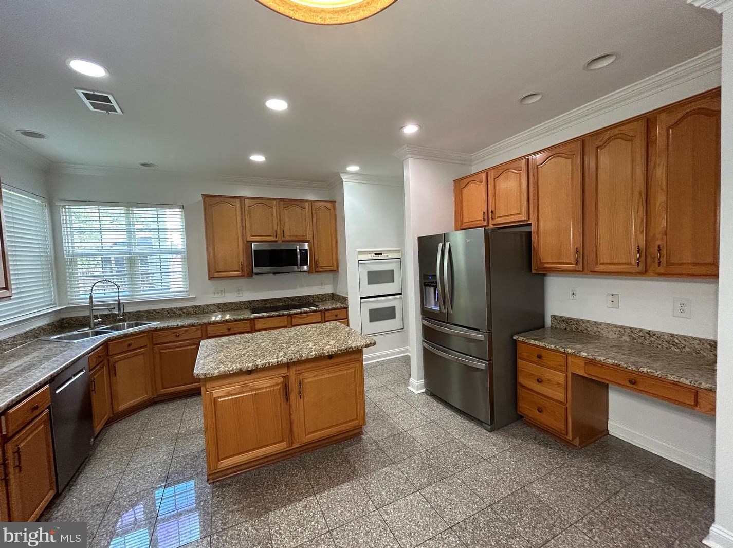 46728 Hollow Mountain Pl, Dulles VA  20164-2229 exterior