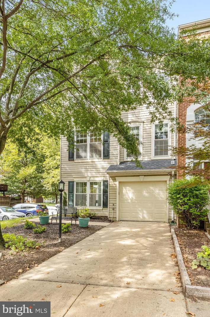 21659 Frame Sq, Ashburn, VA 20148-5015