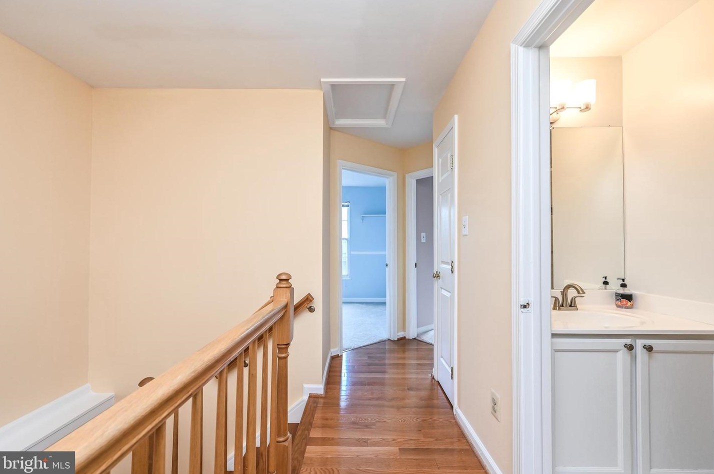 43469 Postrail Sq, Ashburn VA  20147-4632 exterior