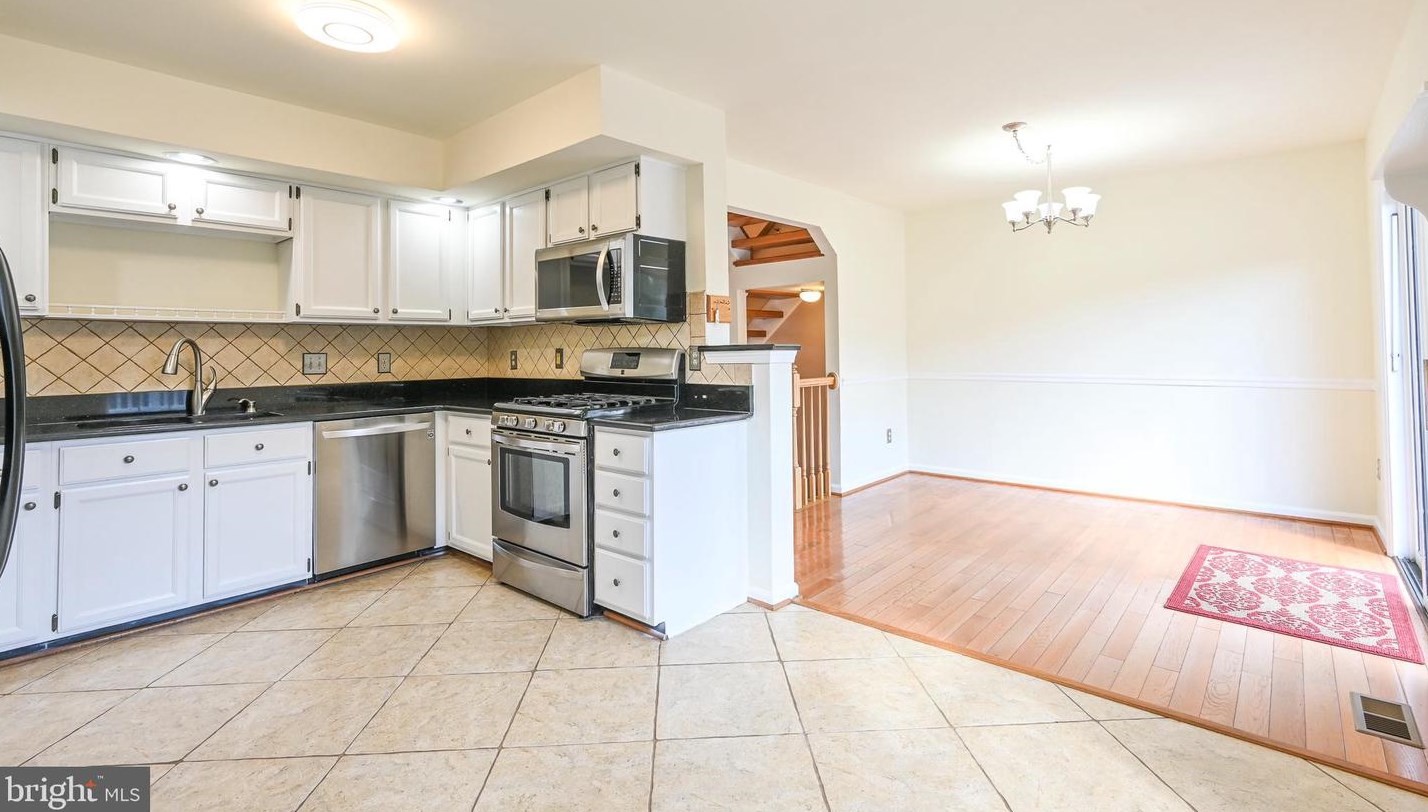 43469 Postrail Sq, Ashburn VA  20147-4632 exterior