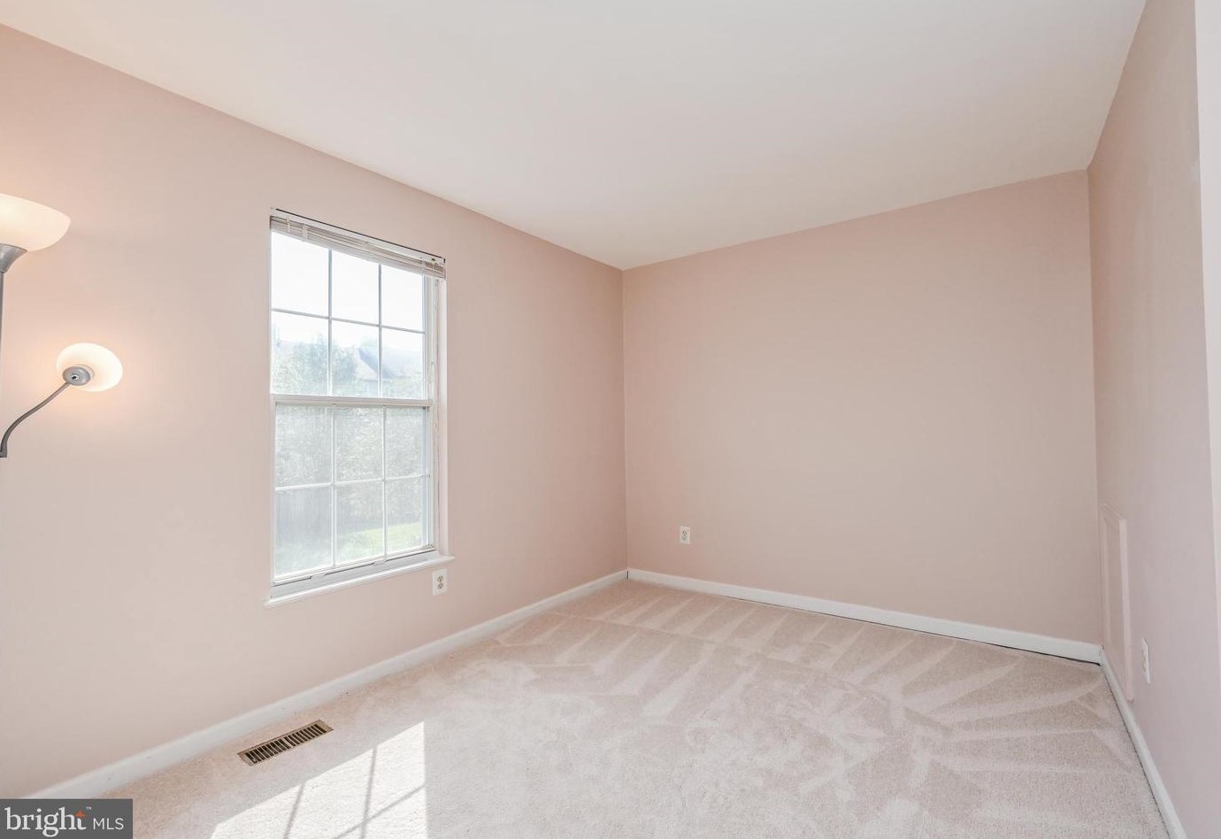 43469 Postrail Sq, Ashburn VA  20147-4632 exterior