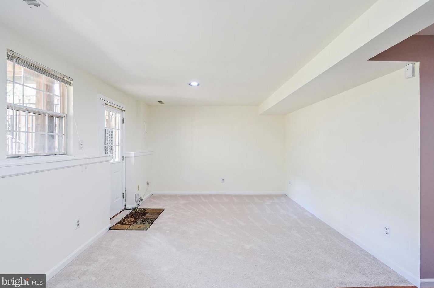 43469 Postrail Sq, Ashburn VA  20147-4632 exterior