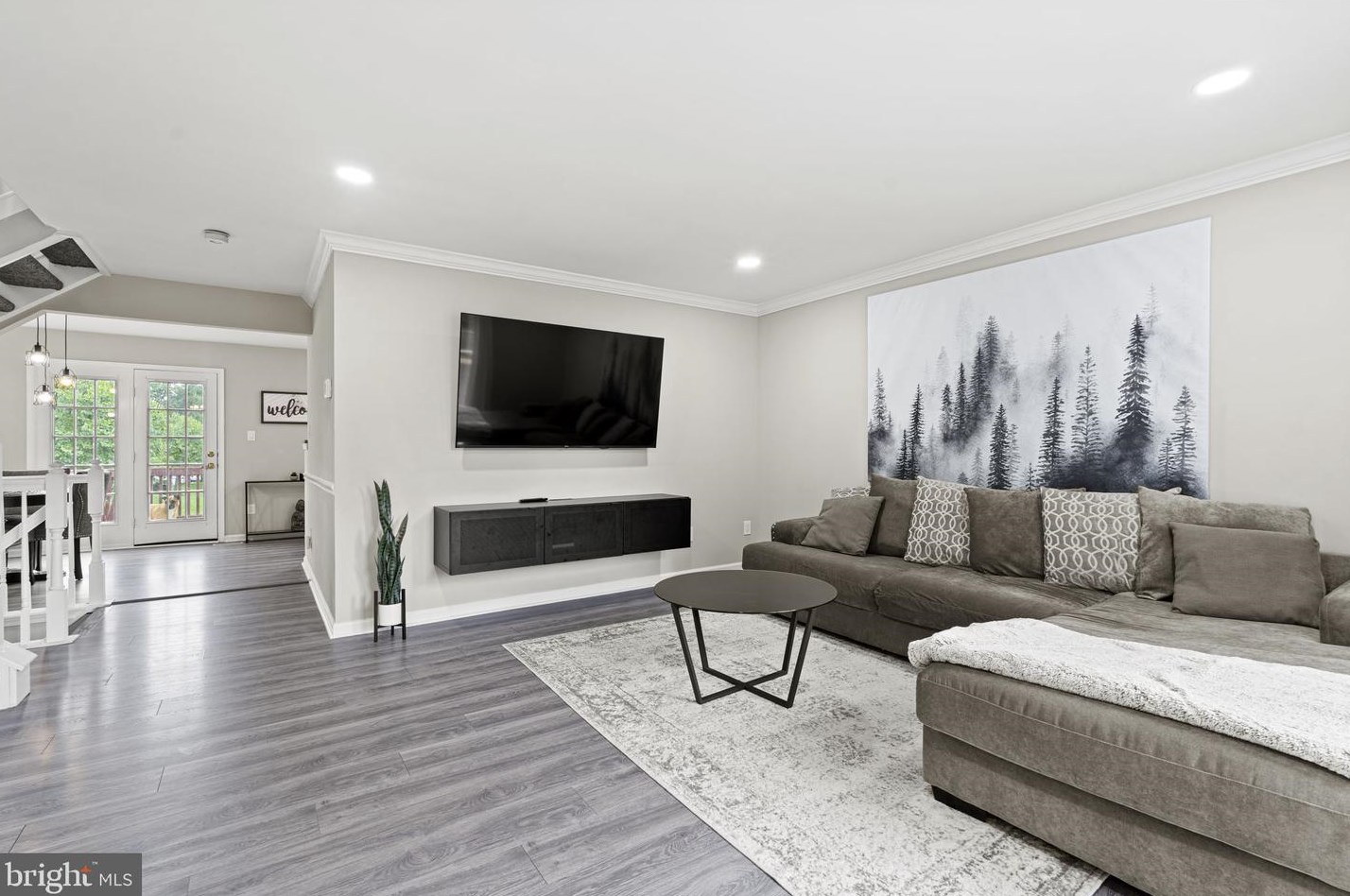 43221 Gatwick Sq, Ashburn, VA 20147-4437