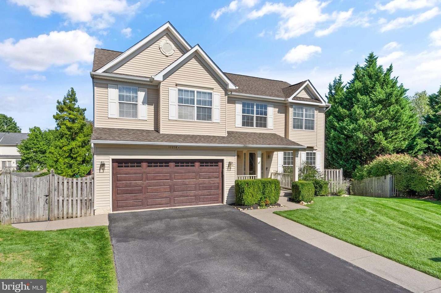 17259 Castle Ct, Purcellville, VA 20132