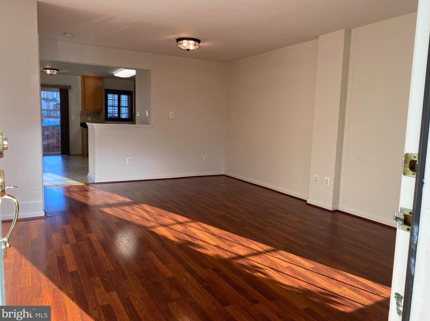 42793 Pilgrim Sq, Fairfax, VA 20152