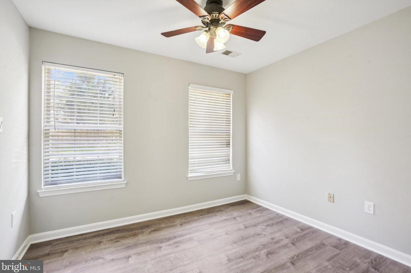 22989 Whitehall Ter, Dulles VA  exterior