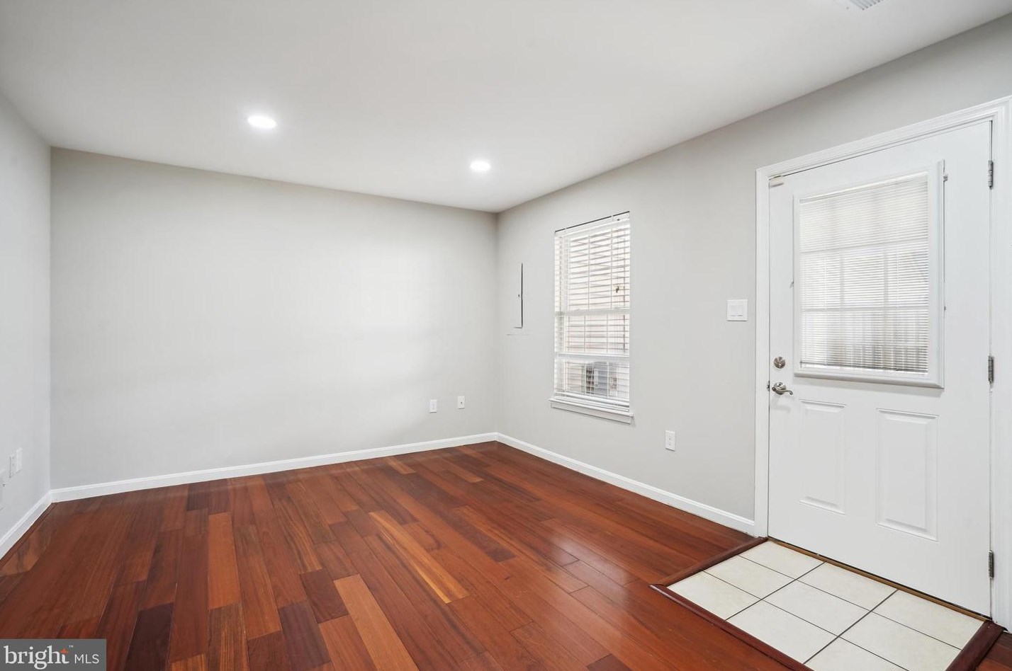 22989 Whitehall Ter, Dulles VA  exterior