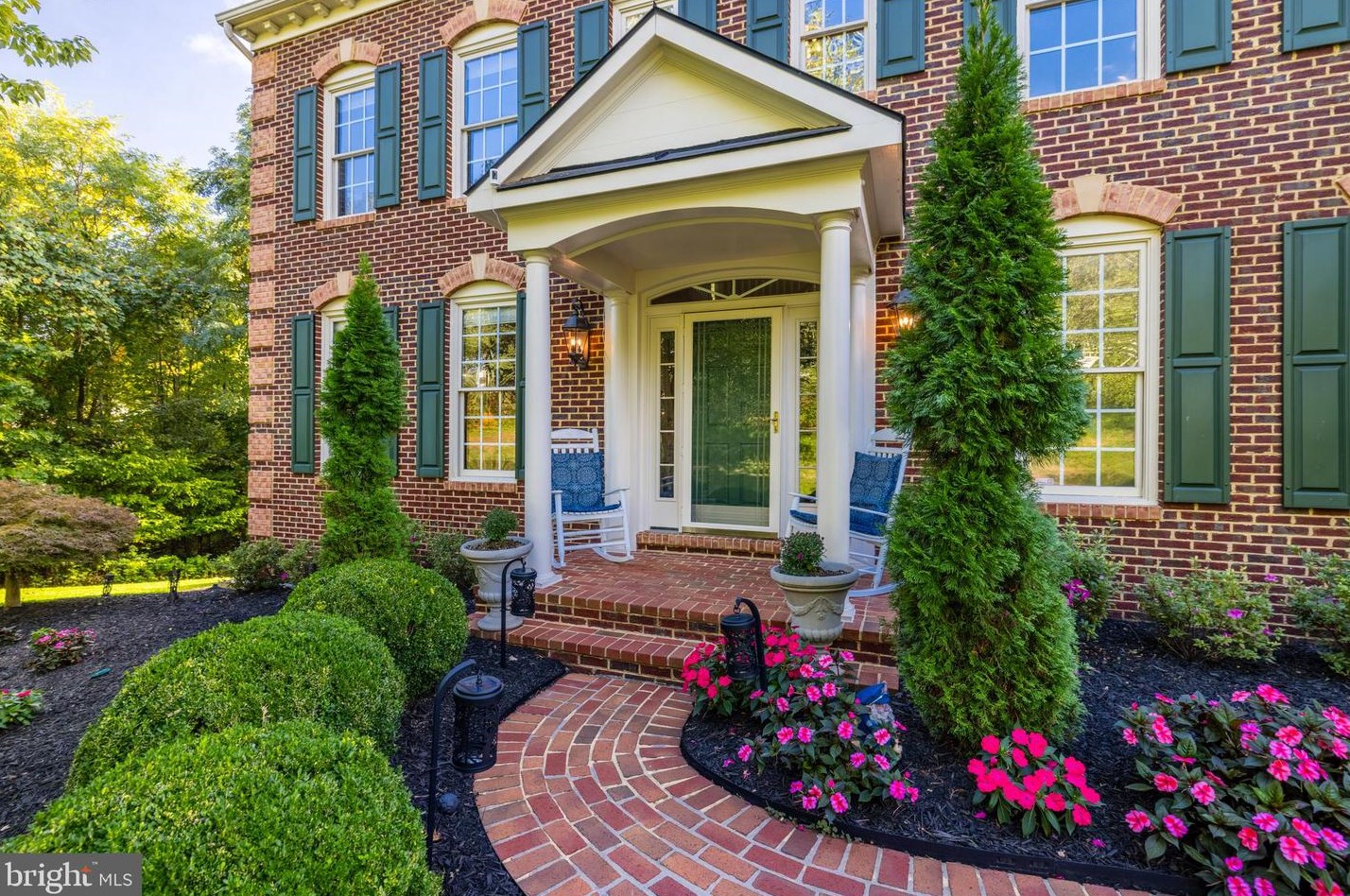 19104 Coton Reserve Dr, Leesburg, VA 20176