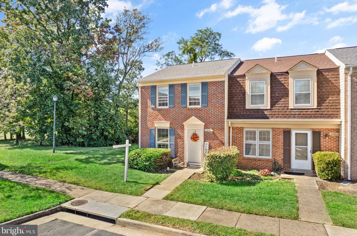 22313 Mayfield Sq, Dulles, VA 20164-4972