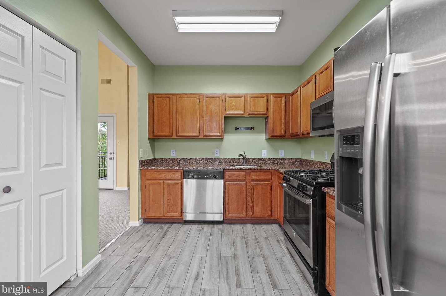 20419 Riverbend Sq #302, Dulles, VA 20165