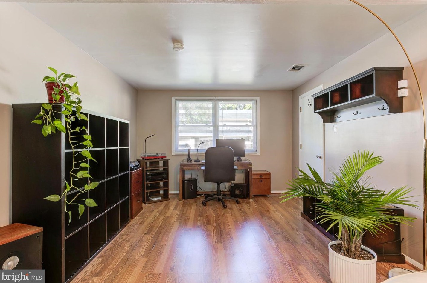 212 Penny Ln, Dulles VA  20164-1606 exterior