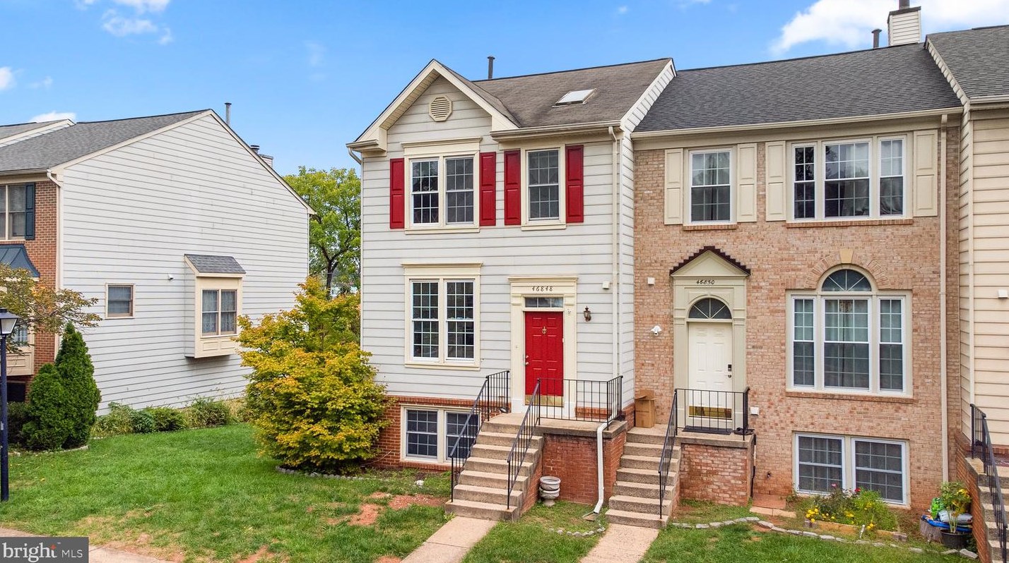 46848 Trumpet Cir, Dulles VA  20164-2382 exterior