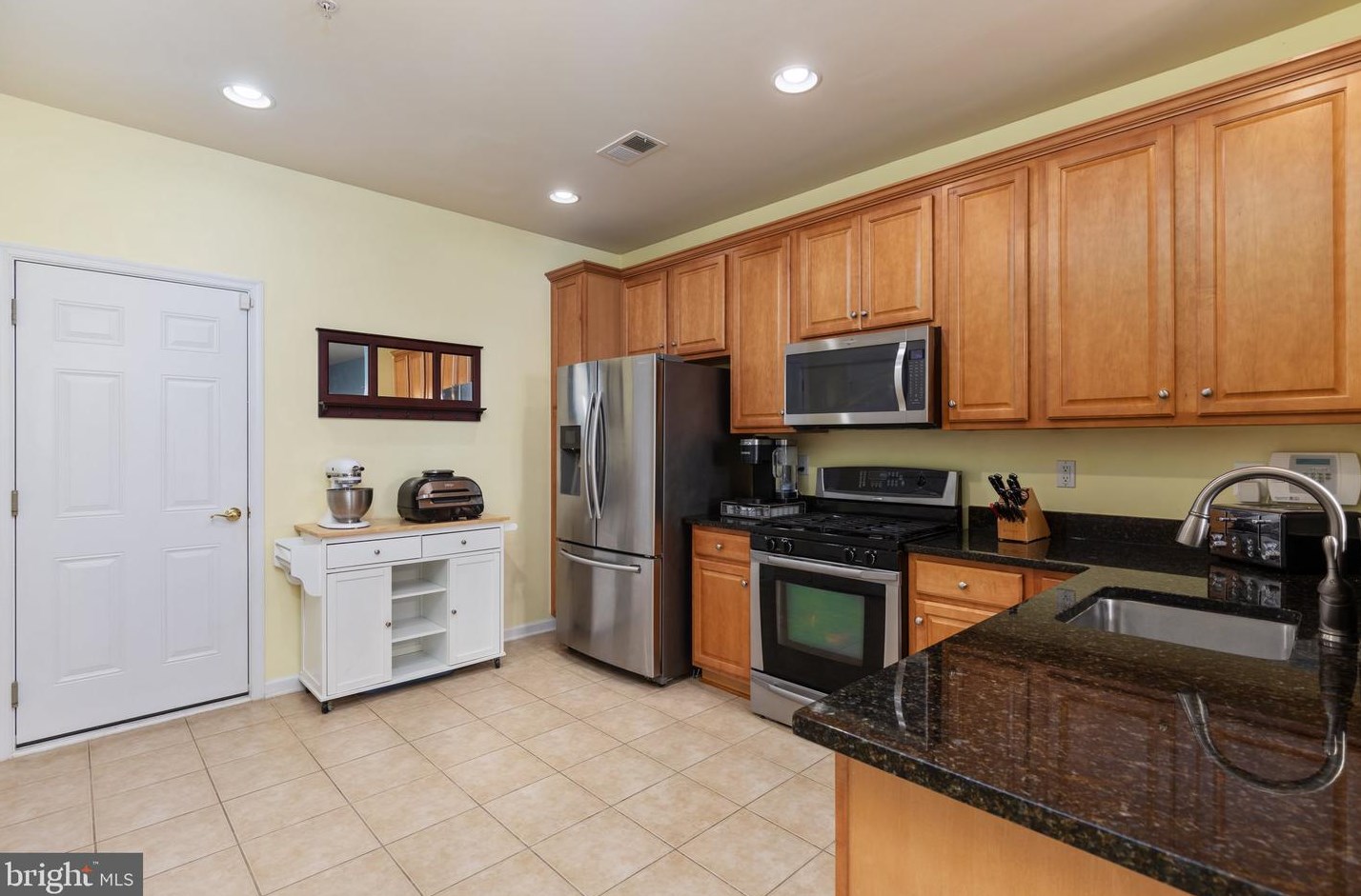 42591 Hollyhock Ter, Ashburn VA 20148-6408 exterior