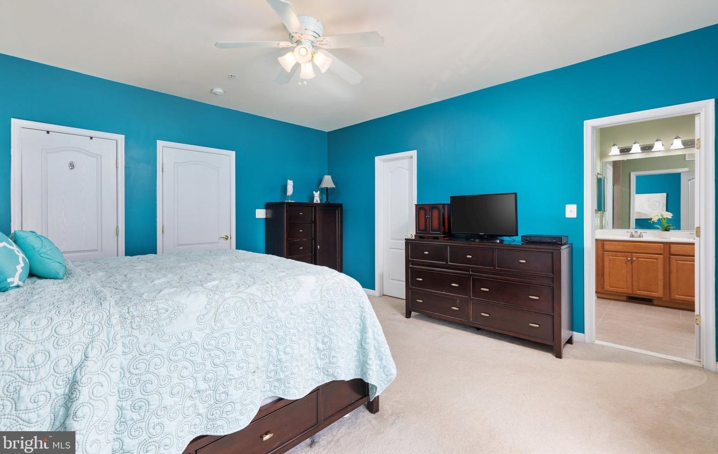 42591 Hollyhock Ter, Ashburn VA 20148-6408 exterior