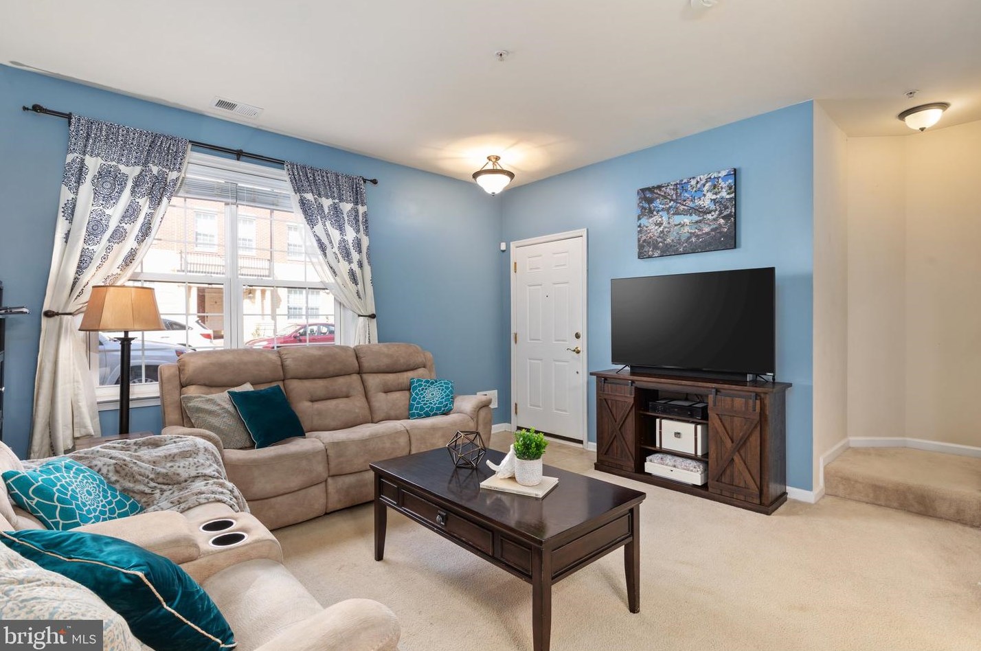 42591 Hollyhock Ter, Ashburn VA 20148-6408 exterior