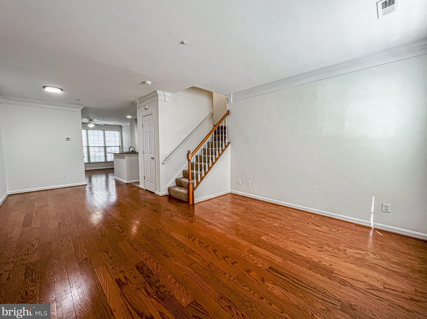 21887 Elkins Ter, Dulles, VA 20166