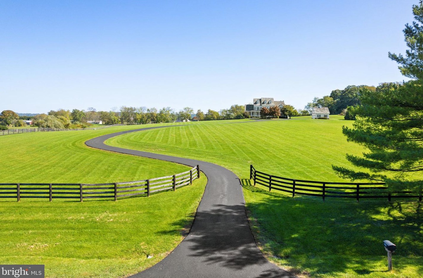 20038 Willowin Farm Ln, Purcellville, VA 20132