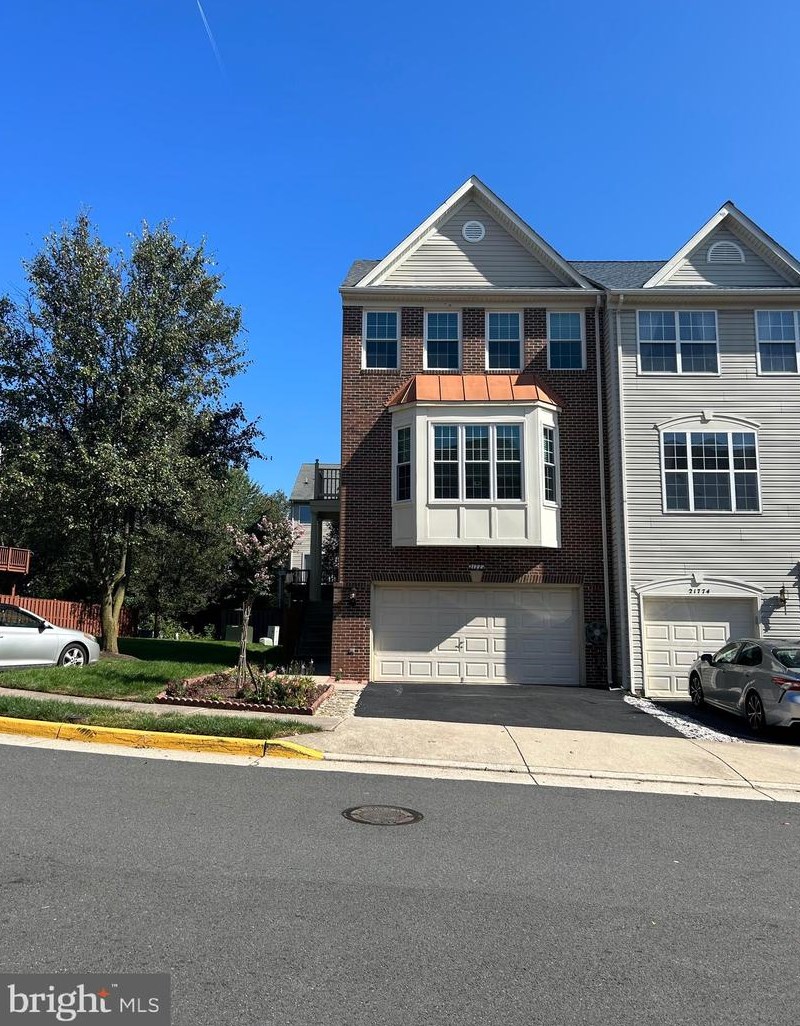 21772 Brondesbury Park Ter, Dulles, VA 20166