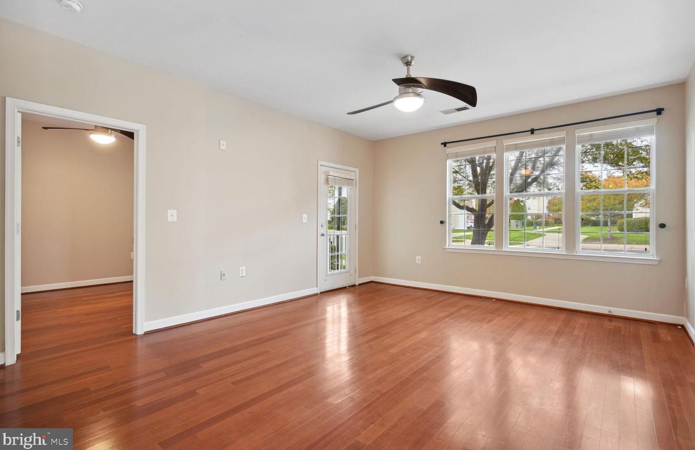 42480 Rockrose Sq #101, Ashburn, VA 20148