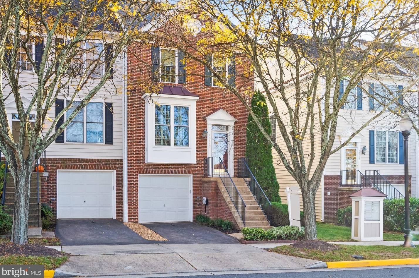 43449 Parish St, Fairfax, VA 20152-2522