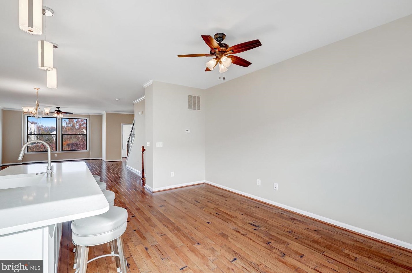 23419 Epperson Sq, Ashburn VA  20148-7428 exterior