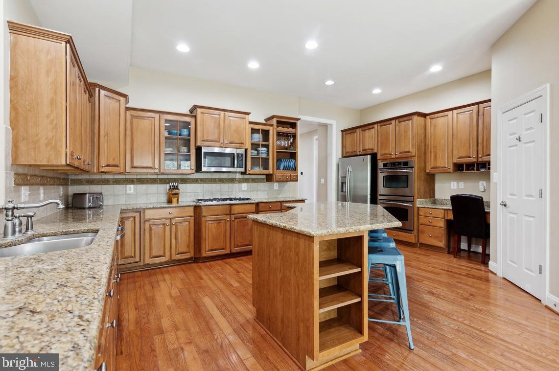 17205 Dewpoint Pl, Hamilton, VA 20158
