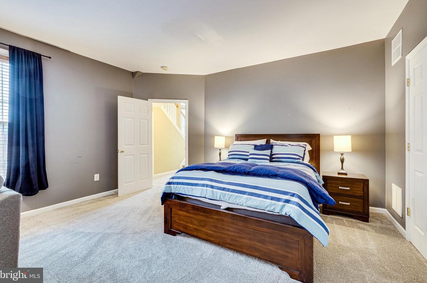 46683 Cavendish Sq, Sterling VA  20165-4324 exterior