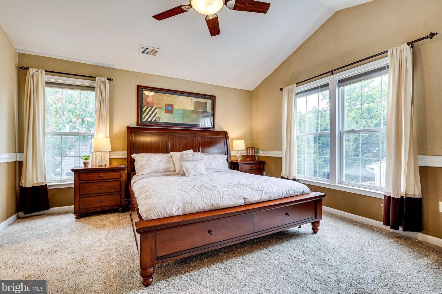 46683 Cavendish Sq, Sterling VA  20165-4324 exterior